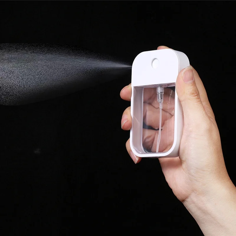 Plastikowa karta butelka perfu – Scent Eliminator Spray recenzja i cena